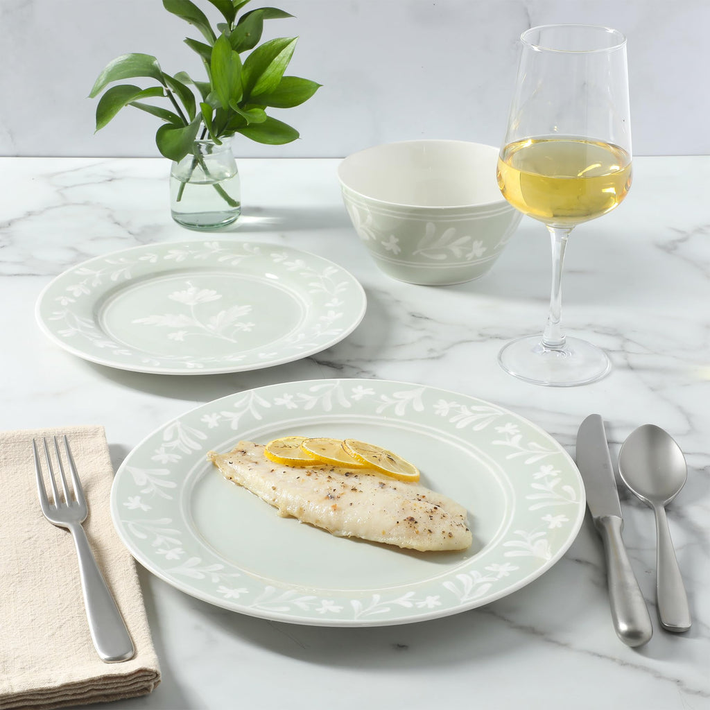 Sage Green 12-Piece Bone China Dinnerware Set X570380