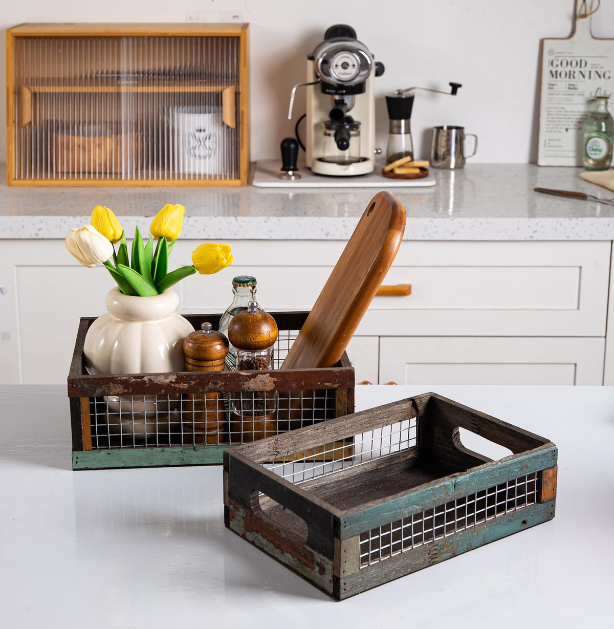 Set of 2 Rustic Wooden Nesting Baskets with Wire Mesh F582