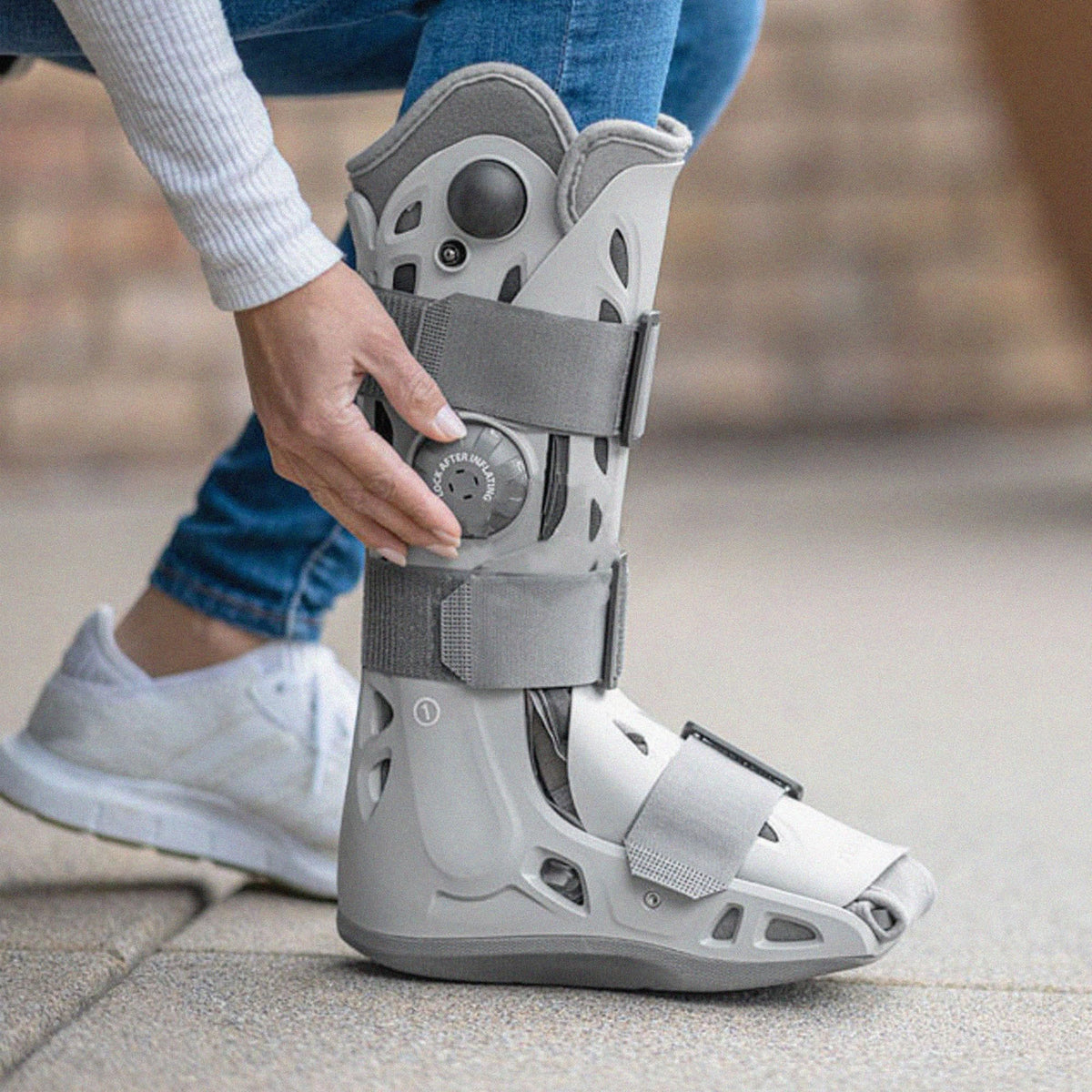 Walker Brace Walking Boot D8833