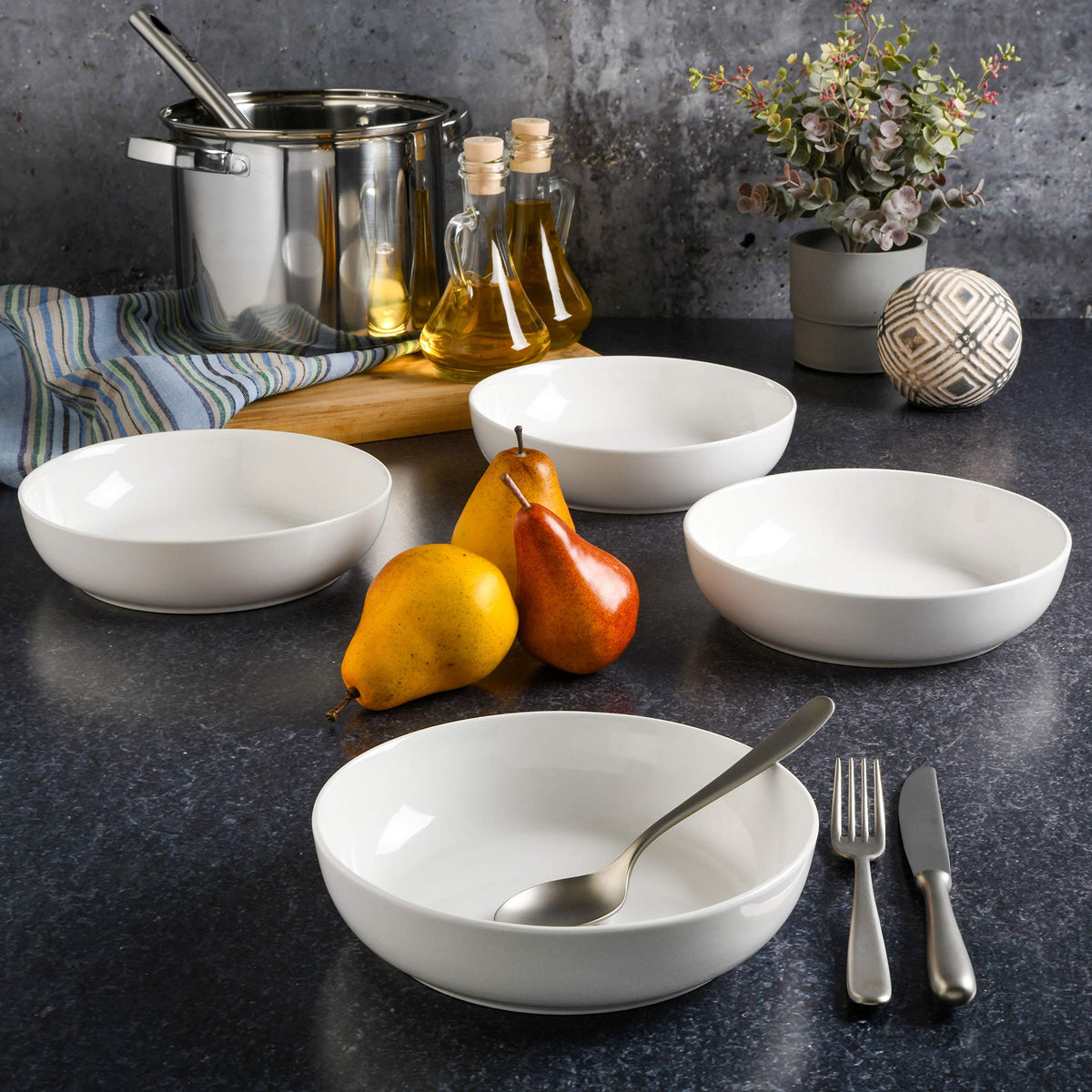 4-Piece 41oz Porcelain Ceramic Salad Bowls Set White Z119