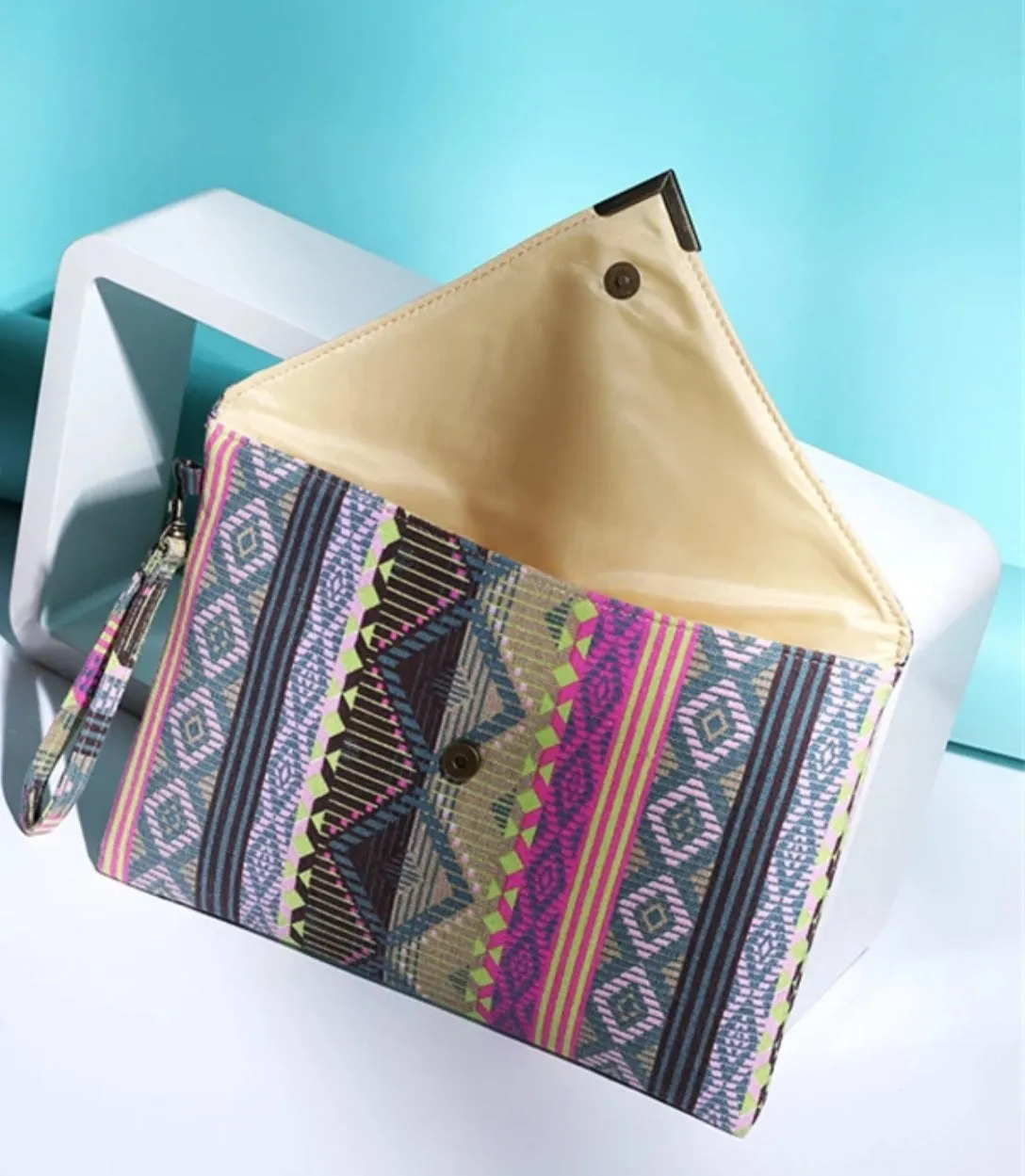 Clutch Me Envelope Bag